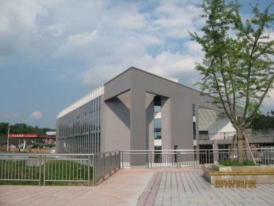彭山職業高級中學校教學樓
