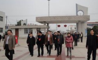 江蘇省陶都中等專業(yè)學校領導巡查
