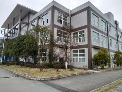 南充電子科技學校教學樓