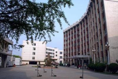 成都電子信息學(xué)校校園