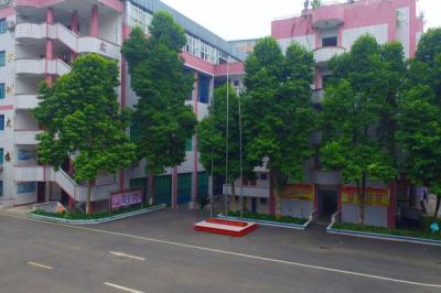 重慶市南丁衛生職業學校教學樓