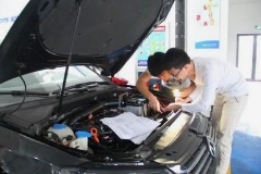 汽車制造與維修專業