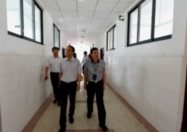 連云港工貿學校領導巡查