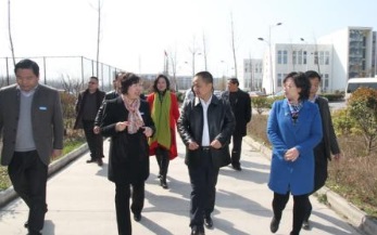 江蘇宿豫中等專業學校領導巡查