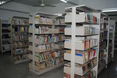 沿河民族中學圖書室