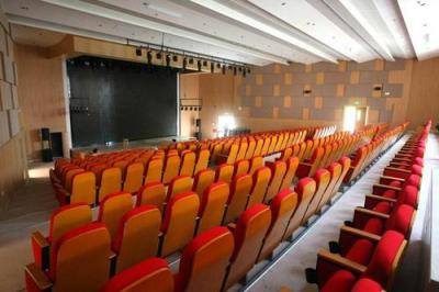 六盤水市第三中學(xué)大禮堂