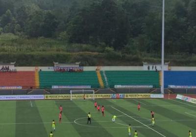 紫云民族高級中學足球場