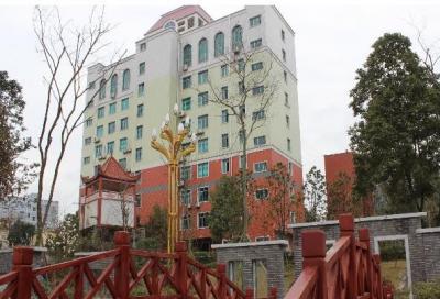 思南縣第八中學校園