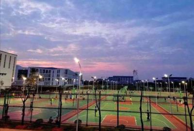 金成職業學校籃球場