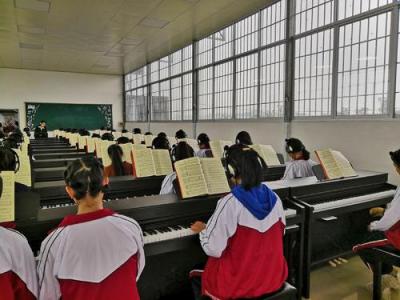 威遠縣泰來職業技術學校教室