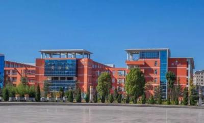 曲靖醫學高等專科學校教學樓