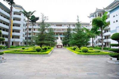 云南建水第一中學