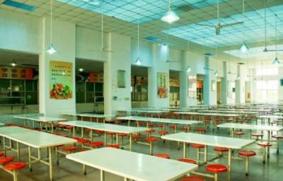 云南交通職業(yè)技術(shù)學(xué)院食堂