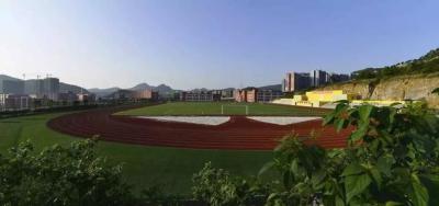 銅仁幼兒師范高等專科學校五年制大專足球場