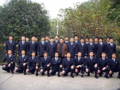 成都航空旅游職業(yè)學(xué)校學(xué)費