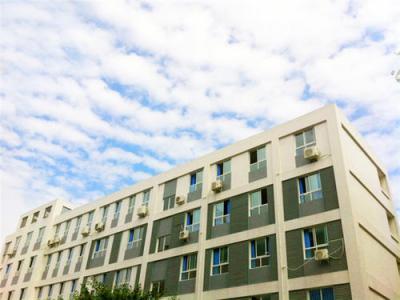 成都市公共交通職業中學教師公寓