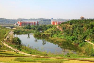 重慶工商職業學院五年制大專校園景色