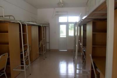 重慶教育管理學校五年制大專學校宿舍問題