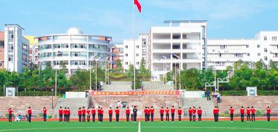 重慶市龍門浩職業中學校五年制大專2020年分數線