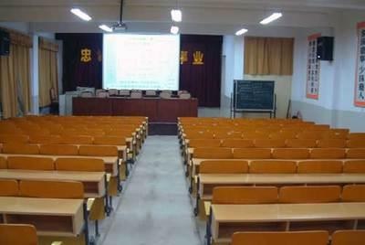 重慶電信職業(yè)學院五年制大專教室