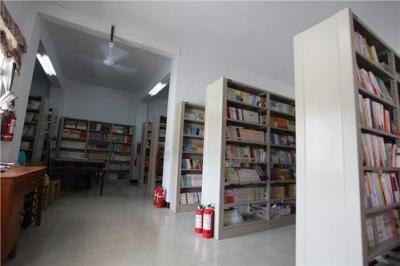 四川省成都市第三中學圖書室