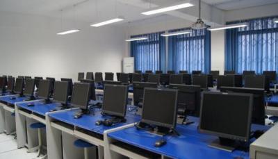電子科技大學實驗中學機房