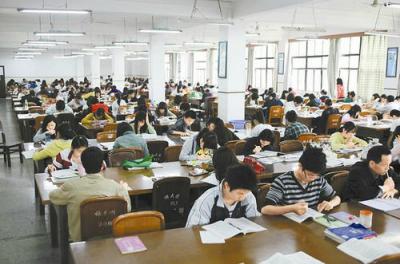 實(shí)驗(yàn)學(xué)校自習(xí)室