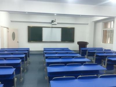 麗江第一高級中學教室