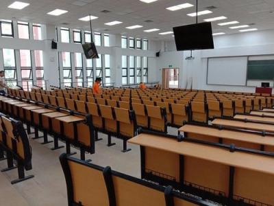 宣威第五中學多媒體教室