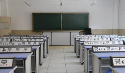 黔西南州機電職業(yè)技術學校實驗室