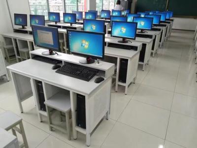 湖州職業(yè)技術(shù)學(xué)院五年制大專機房