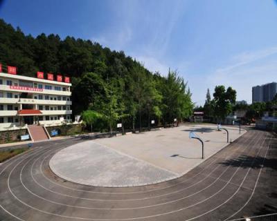 運(yùn)動(dòng)場(chǎng)