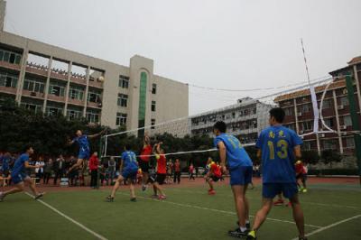 武勝中學(xué)籃球賽