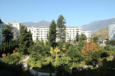 四川省甘洛中學