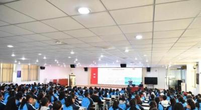 陜西省高新技術學校2021年學費