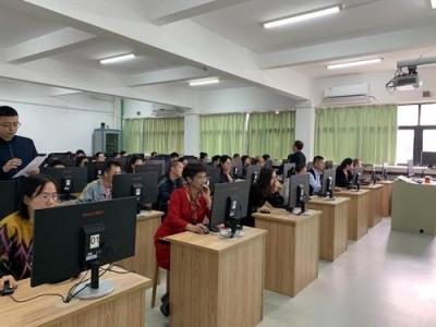 西安市衛生學校機房