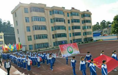 陜西省銅川衛(wèi)生學(xué)校2021年學(xué)費(fèi)