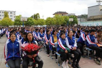 西北工業(yè)學(xué)校2021年學(xué)費(fèi)