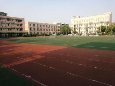 操場(chǎng)一角