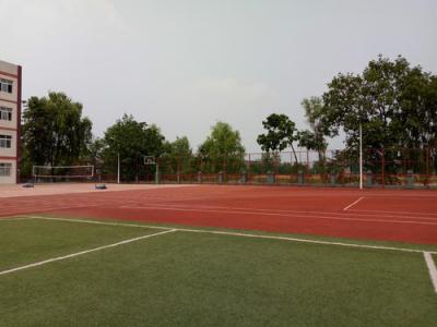 運(yùn)動(dòng)場(chǎng)