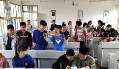 漢中龍江中學怎么樣