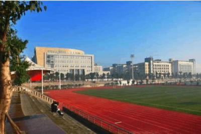 操場(chǎng)一角