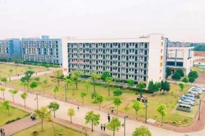 南寧中南理工職業(yè)技術(shù)學(xué)校