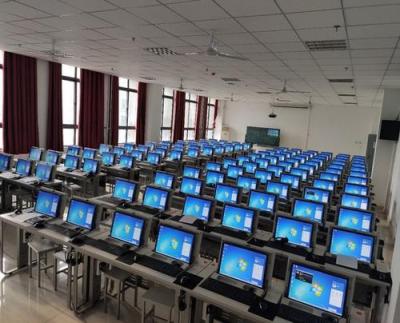 柳州市鹿寨職業教育中心機房