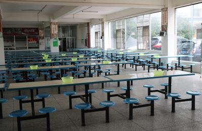 學校食堂
