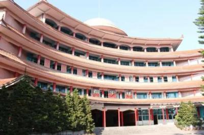 貴州省興義市第八中學2021年招生簡章