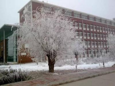 成都華大醫(yī)藥衛(wèi)生學(xué)校2021年學(xué)費(fèi)是多少